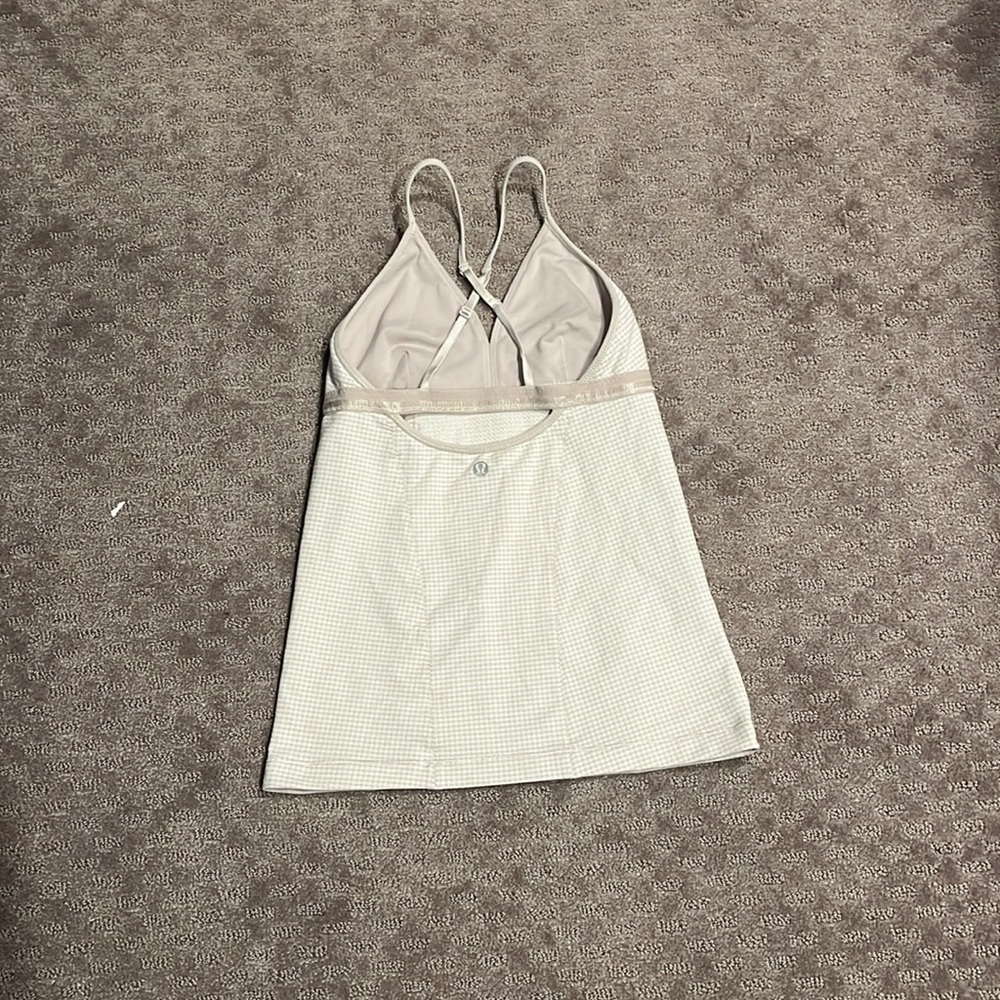Lululemon top - Picture 2 of 3